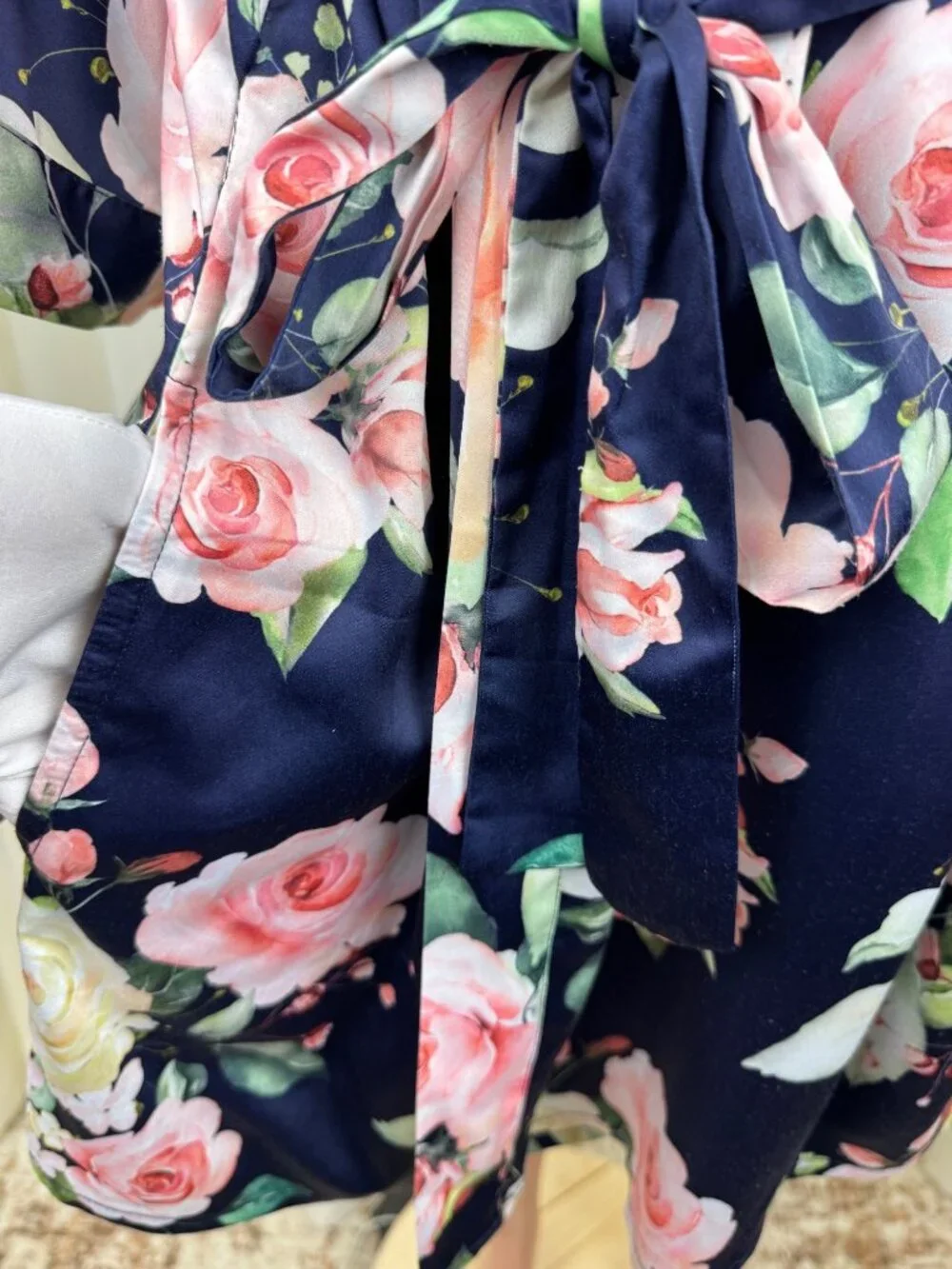 Turquaz Carmen Floral Satin Kimono Robe Navy Blue Rose Wrap Tie Waist Sz LG